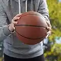 Amazon Basics – Basketball aus Mikrofaser-Verbundmaterial, Zwischengröße