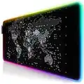 TITANWOLF - RGB Tappetino per Mouse da Gioco XXL - Mouse Pad Gaming - 800x300mm - 11 LED Colori e Effetti di Luce - Precisione e velocità - Lavabile - per Computer PC e Laptop - Mappa del Mondo