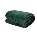 Brentfords Super Ultra Soft Flannel Fleece Blanket Large Fluffy Warm Throw Over Bed Sofa Settee, Emerald Green - 120 x 150cm