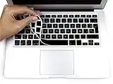 MyGadget Funda Teclado QWERTY [Español] para Apple MacBook Air 13 Pulgadas 2010-2018 / Pro Retina 13 & 15" 2012-2016 Protector Silicona Skin Negro