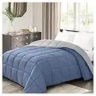 Homelike Moment Edredón de cama ligero para todas las estaciones, relleno de edredón alternativo con pestañas en las esquinas, manta de verano tamaño King, edredones reversibles, azul/gris