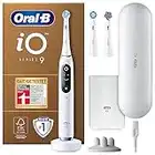 Oral-B iO Series 9 Plus Edition Elektrische Zahnbürste/Electric Toothbrush, PLUS 3 Aufsteckbürsten inkl. Whitening, Magnet-Etui, 7 Putzmodi, recycelbare Verpackung, Geschenk Mann/Frau, white